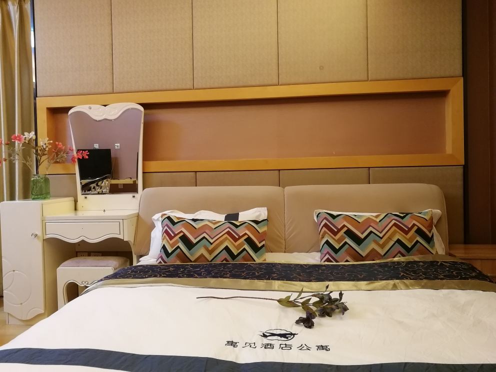 豪华大床景观房