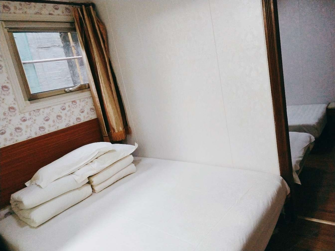 四人间