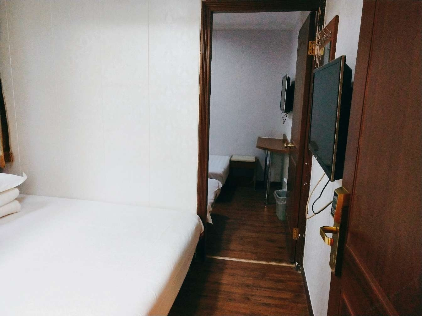 四人间