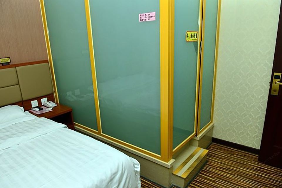 豪华大床房
