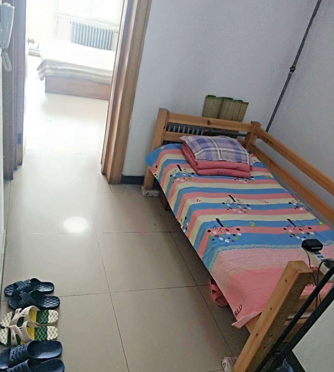 二卧室