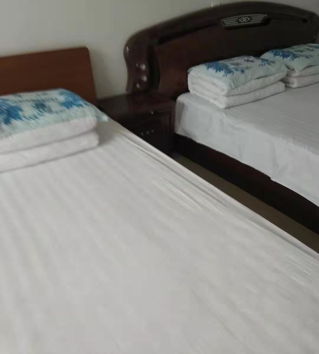 三室一厅套房