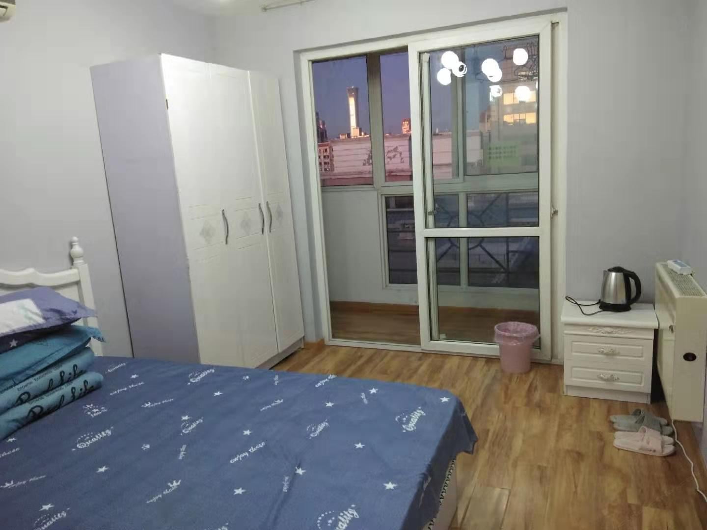 大床间(公共卫浴)