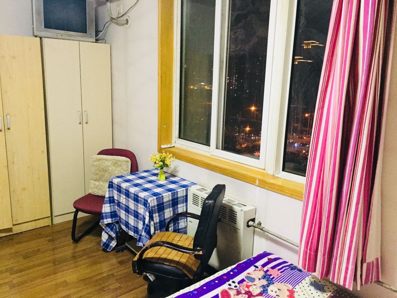 阳光标准间