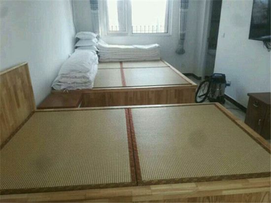 火炕房