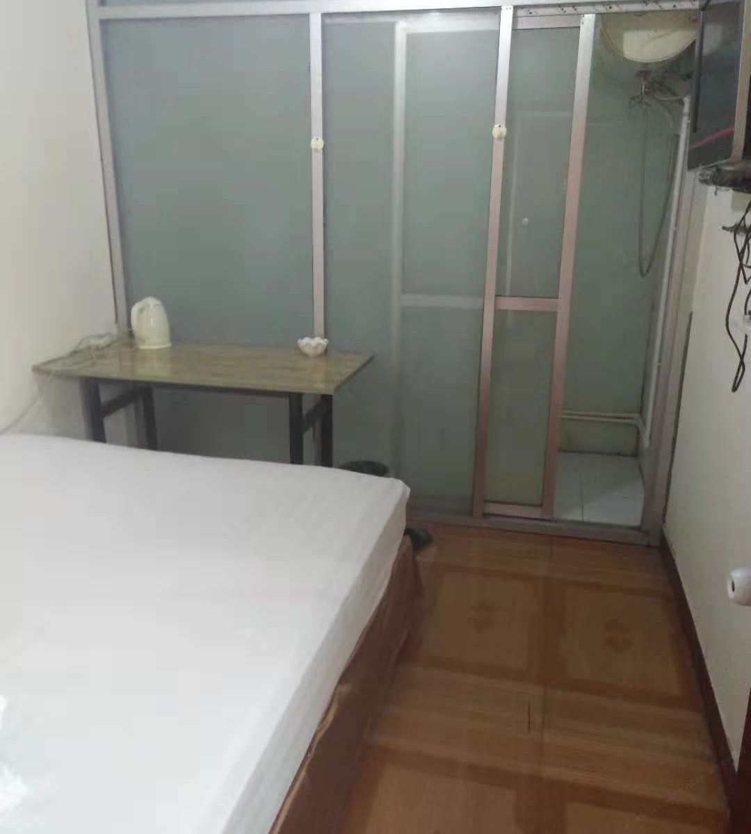 标准大床房