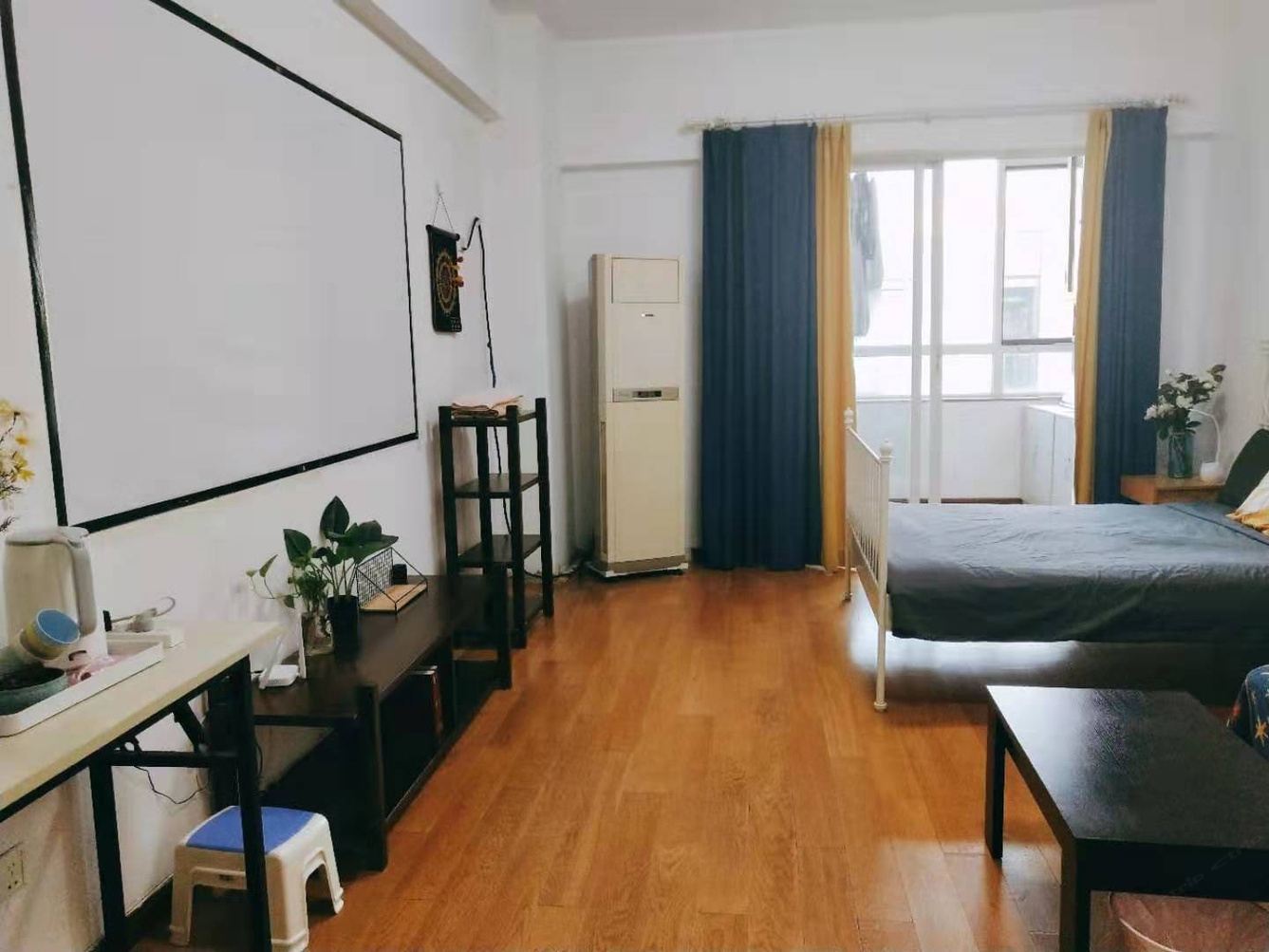 舒适艺术大床房
