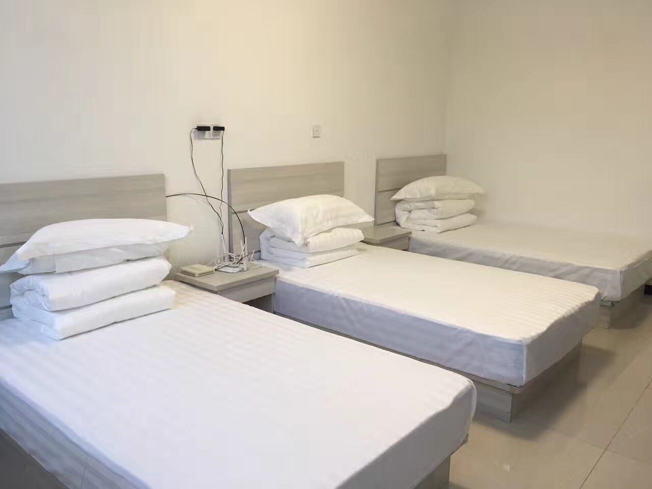 三人间