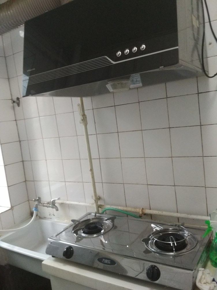阳光一室一厅套房