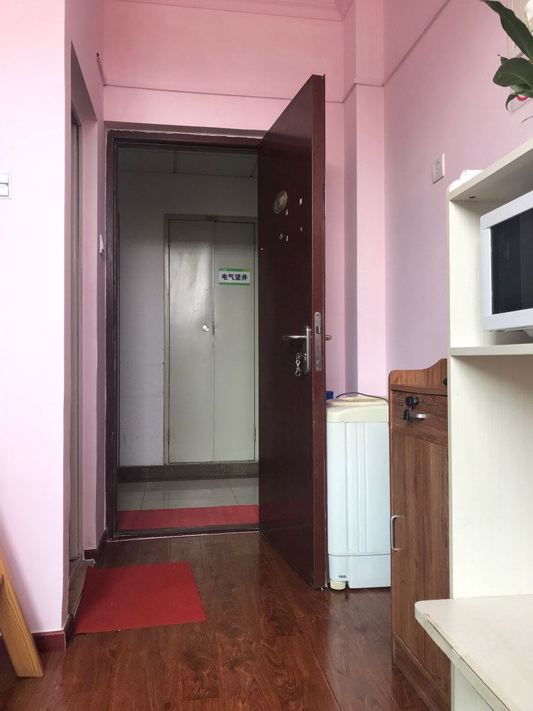 温馨一室大床房(无窗)