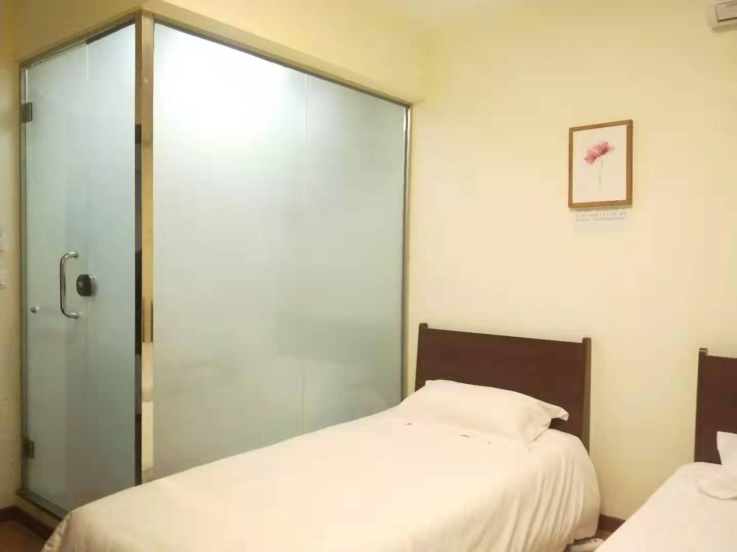 三人间