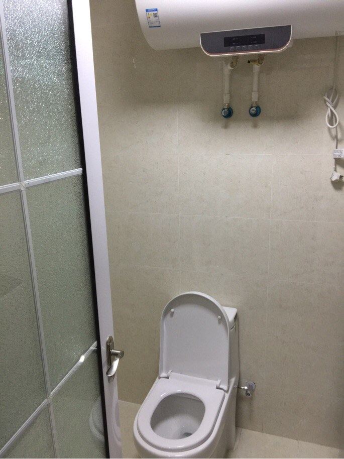 精装一室一厅套房(无窗)