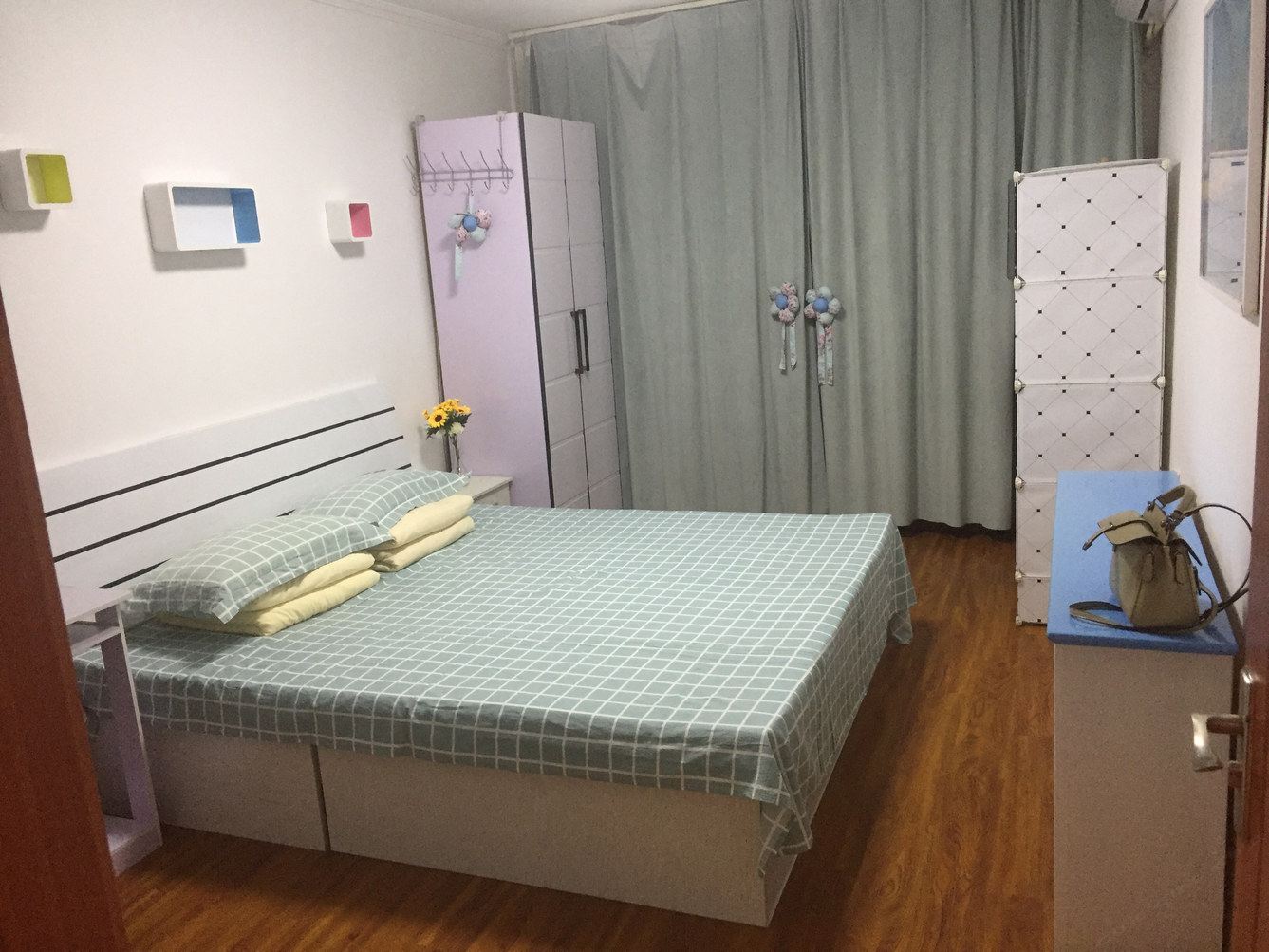 温馨二室一厅套房