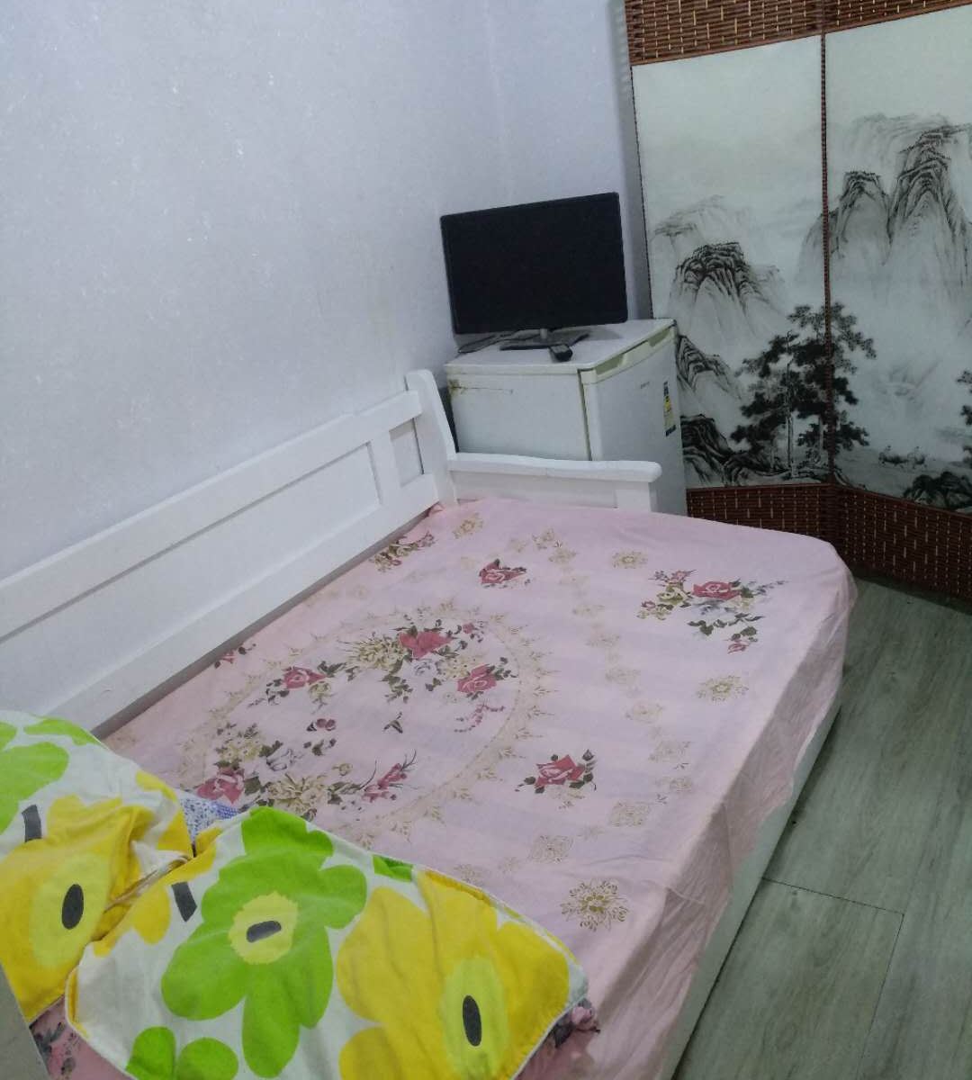 单人间(公共卫浴)(无窗)