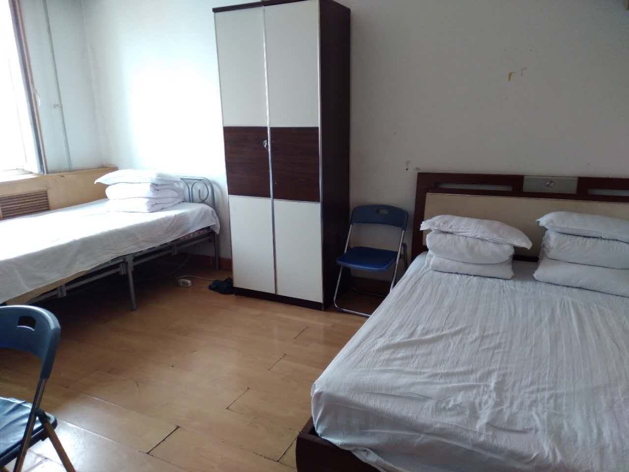 家庭间