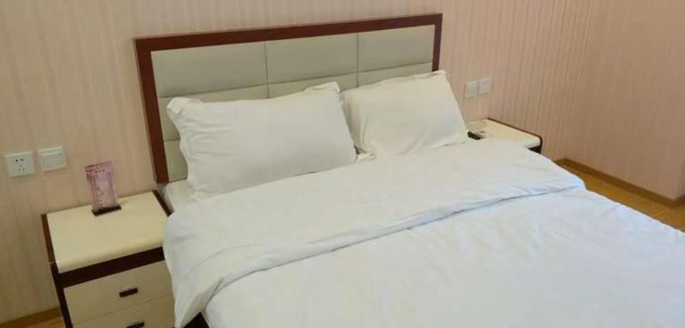 经济大床房