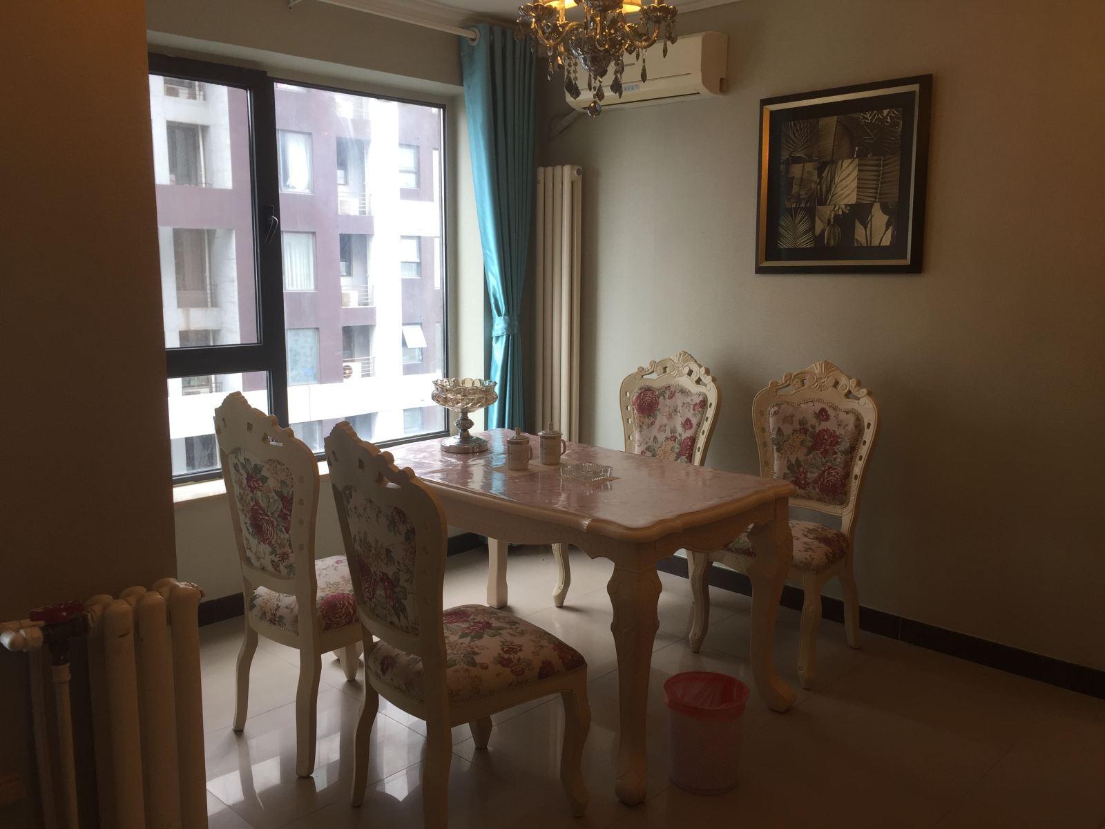 豪华大床房