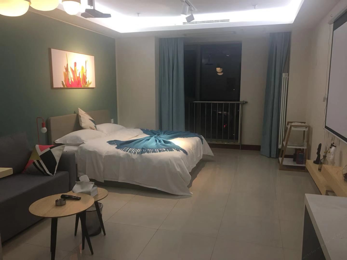 温馨商务大床房