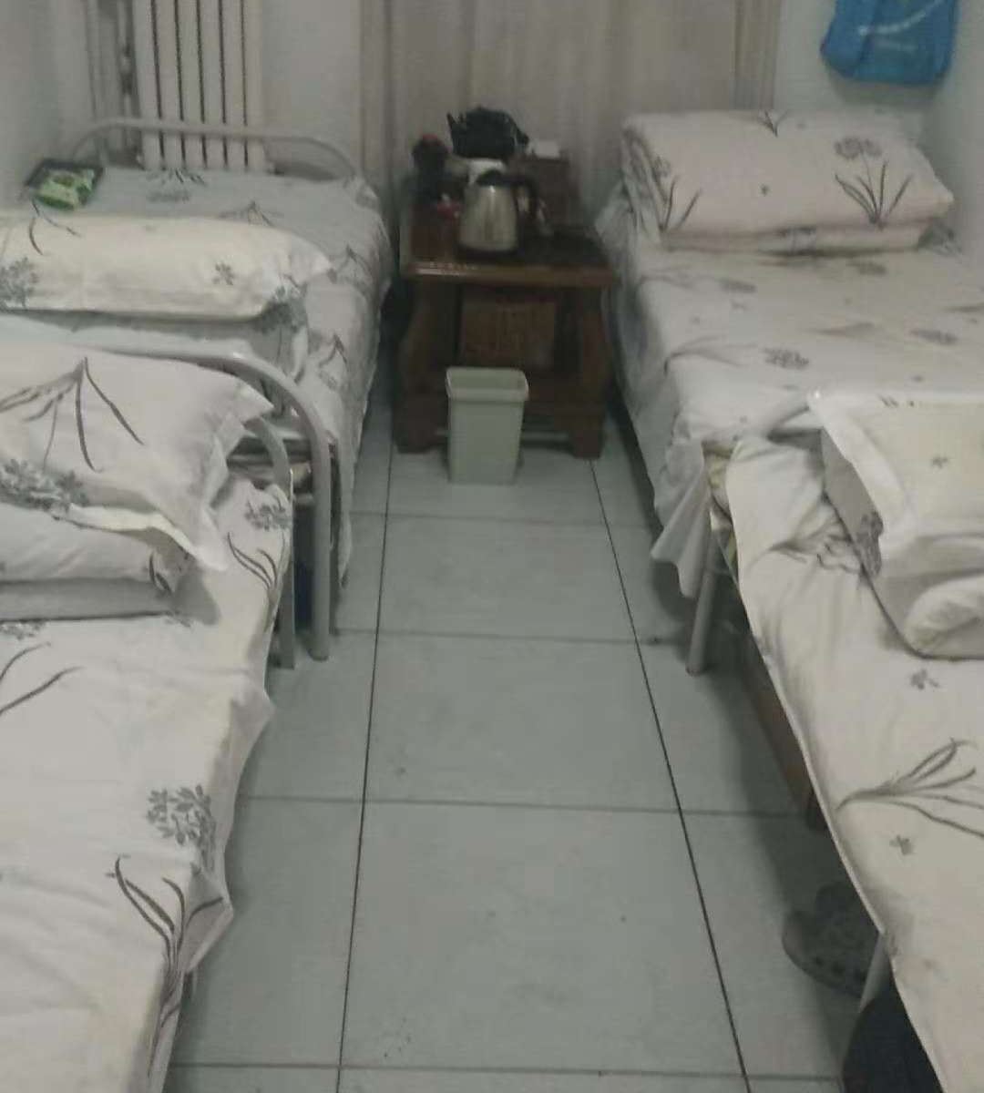 男神8人间 (床位)(公共卫浴)