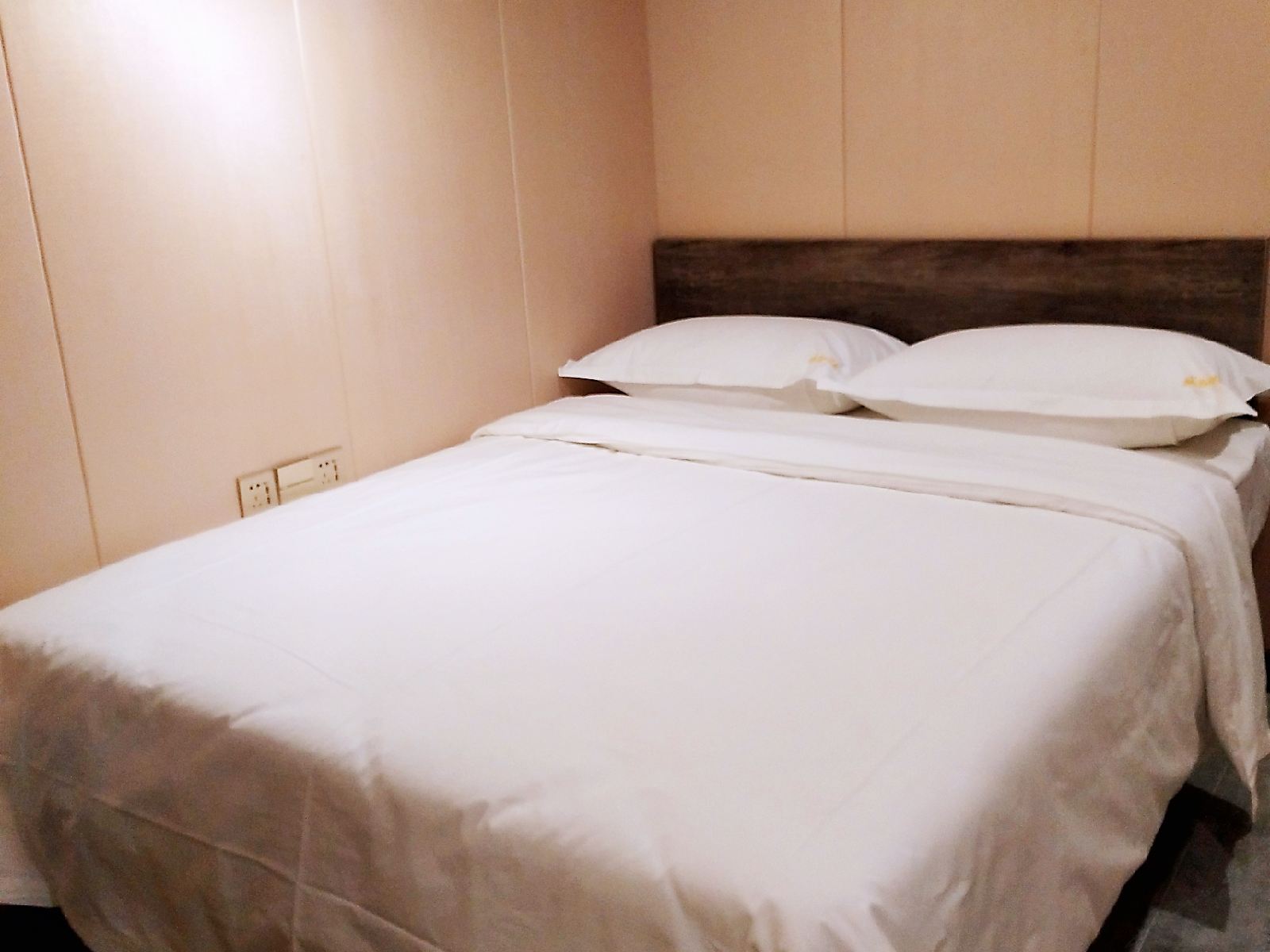 舒适大床房