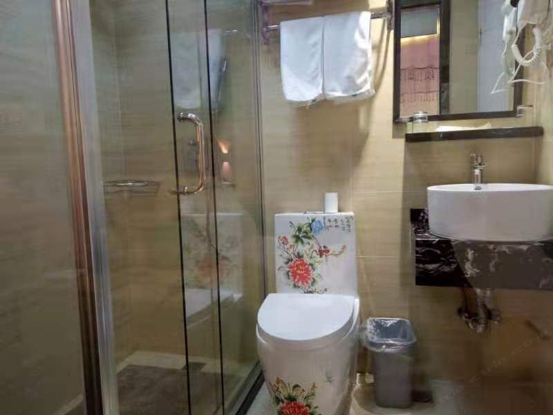 按摩床主题房(无窗)