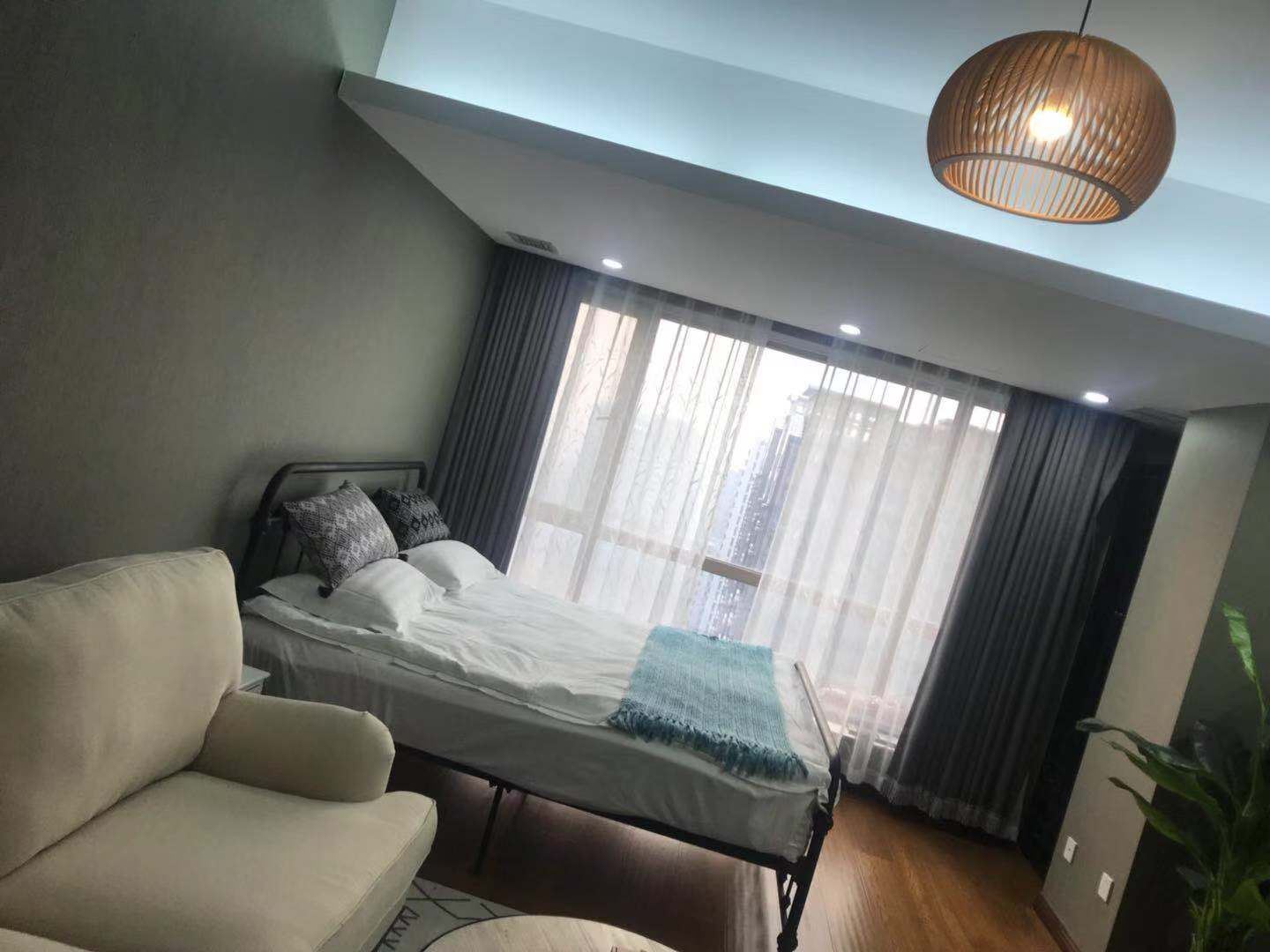乐游豪华大床房