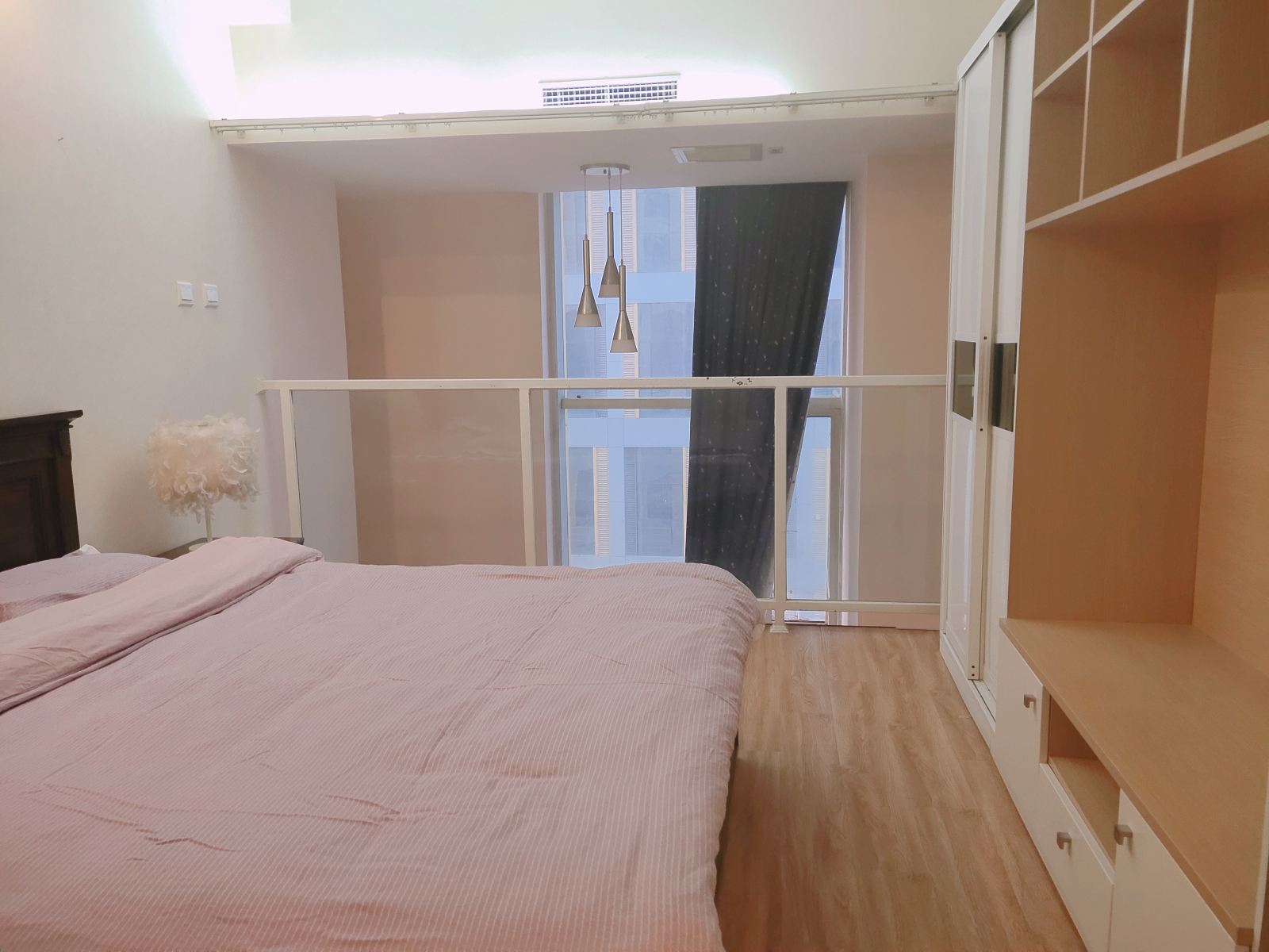 温馨家庭loft复式套房