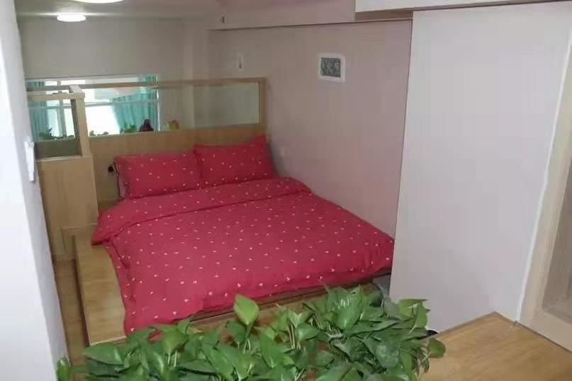 LOFT幸福花开双大床房