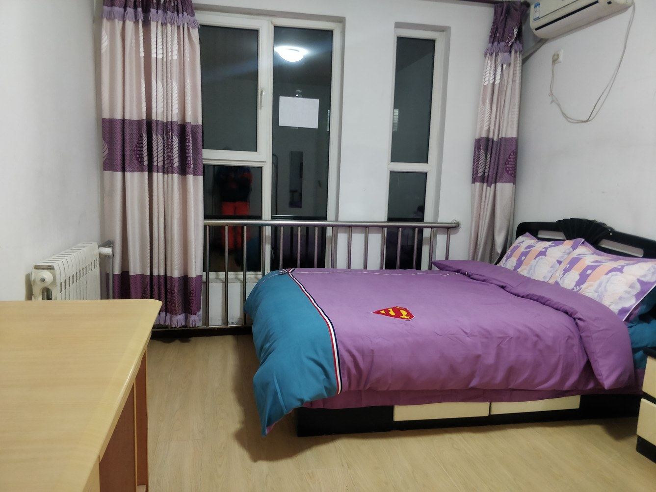 阳光二室一厅套房