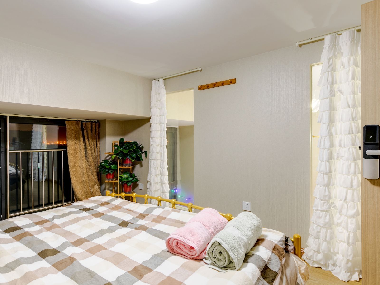 豪华LOFT三居套房
