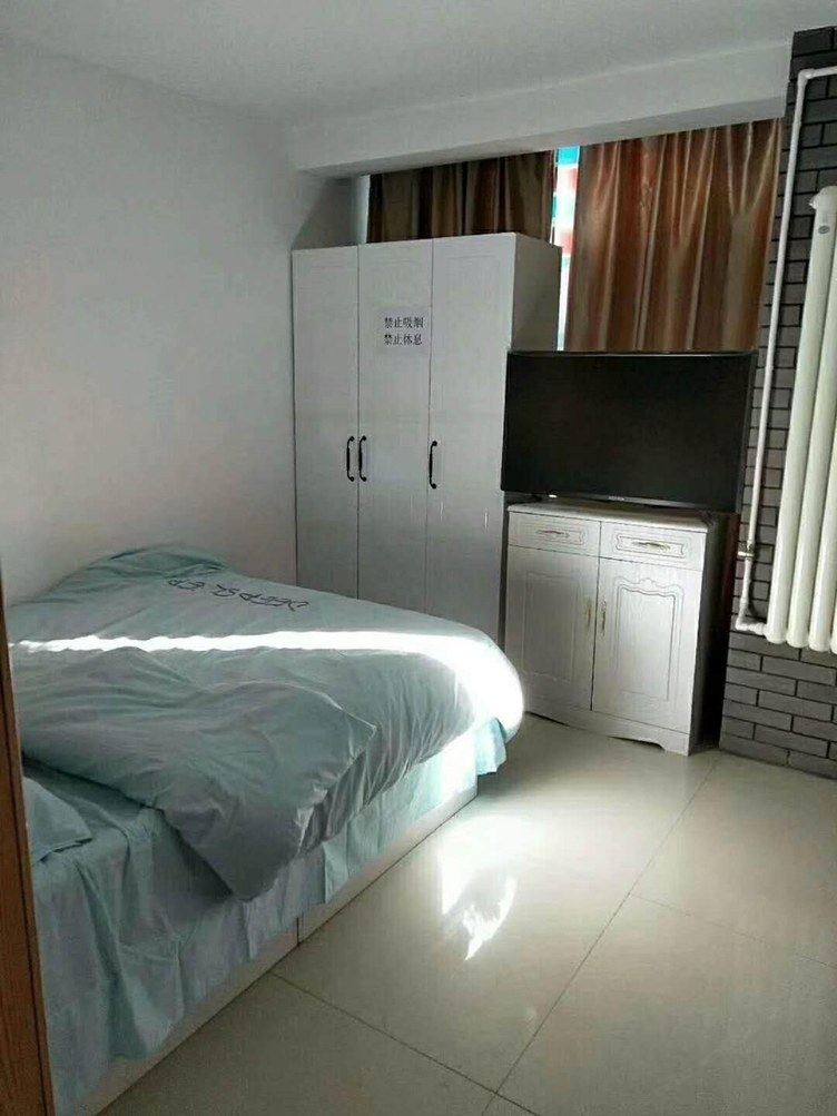 精装一室大床房