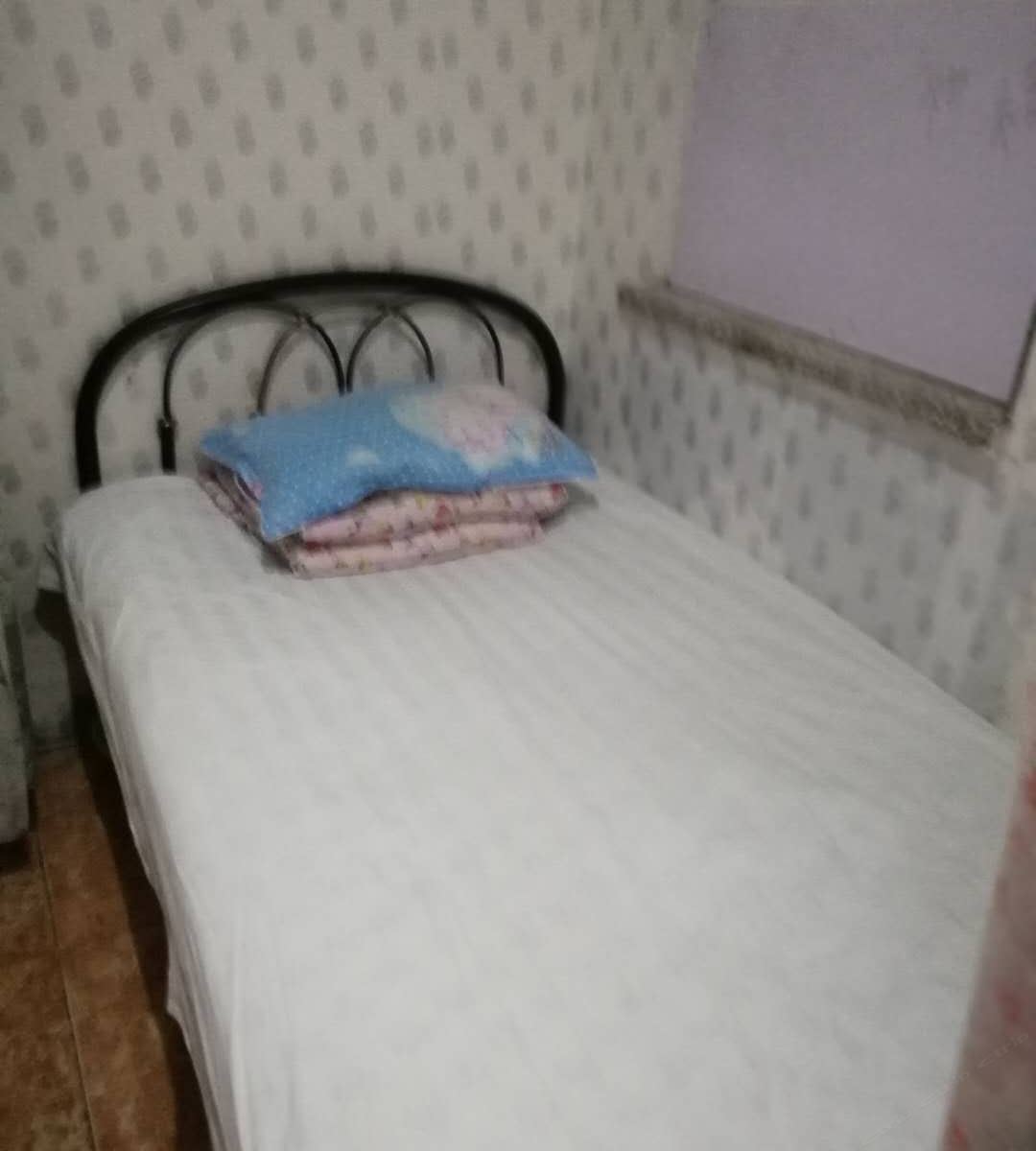 床位房(无窗)