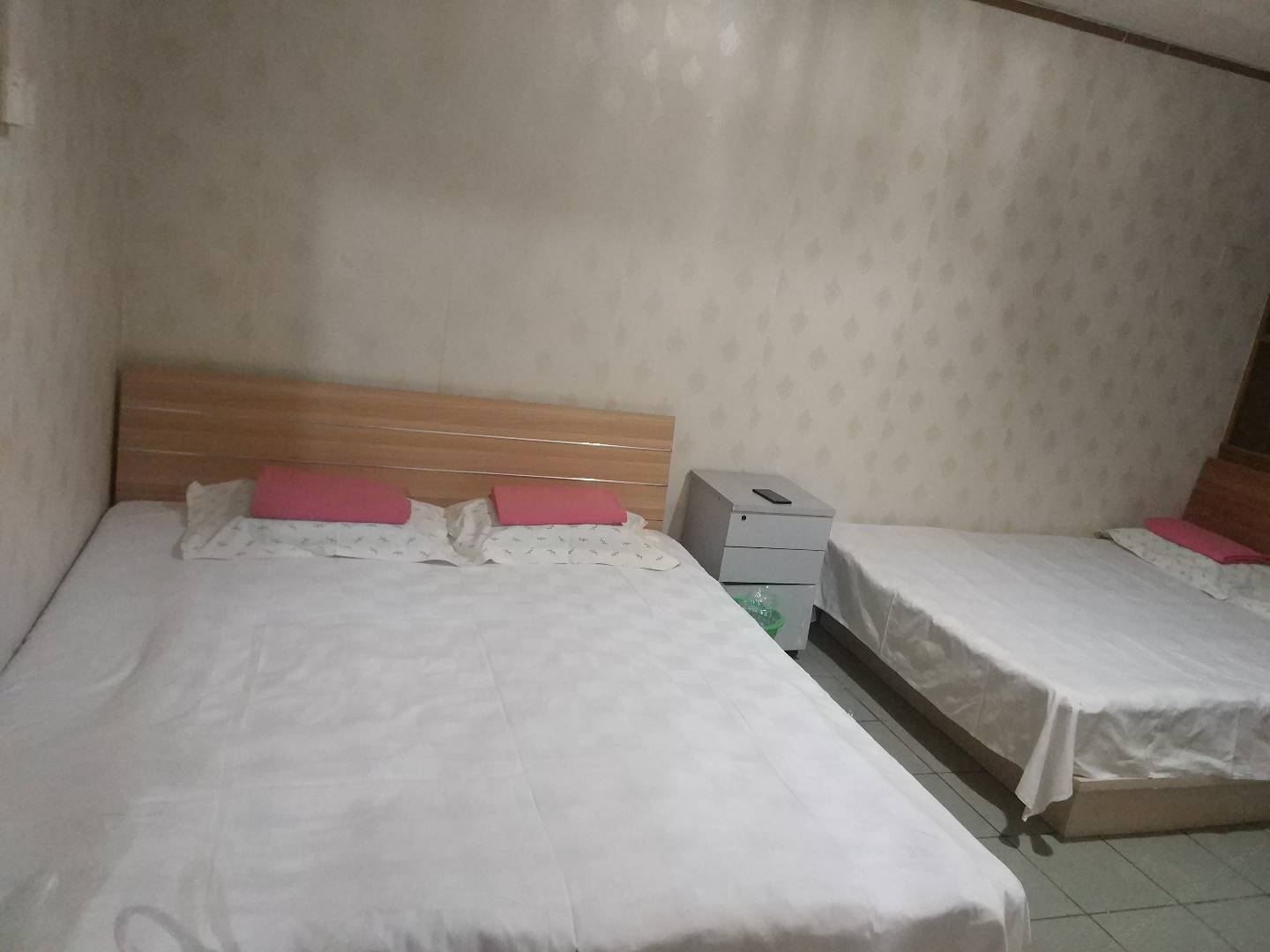 四人间(公共卫浴)