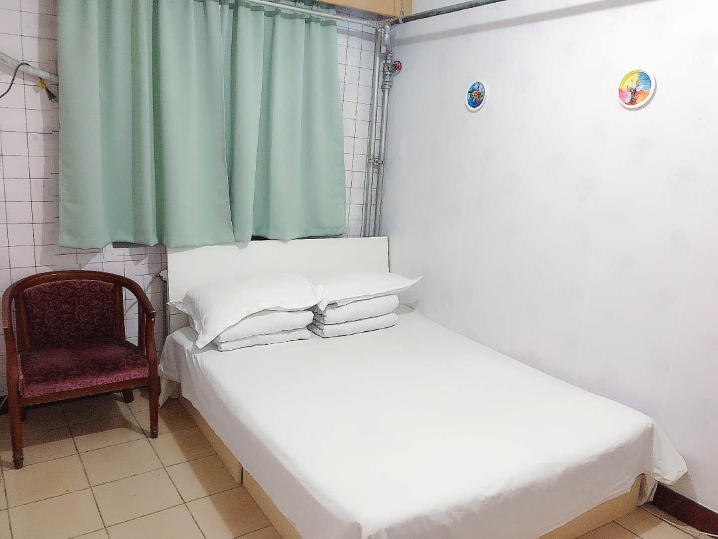 经济大床房(公共卫浴)