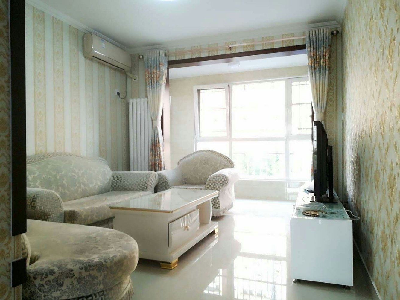 精致二室一厅套房