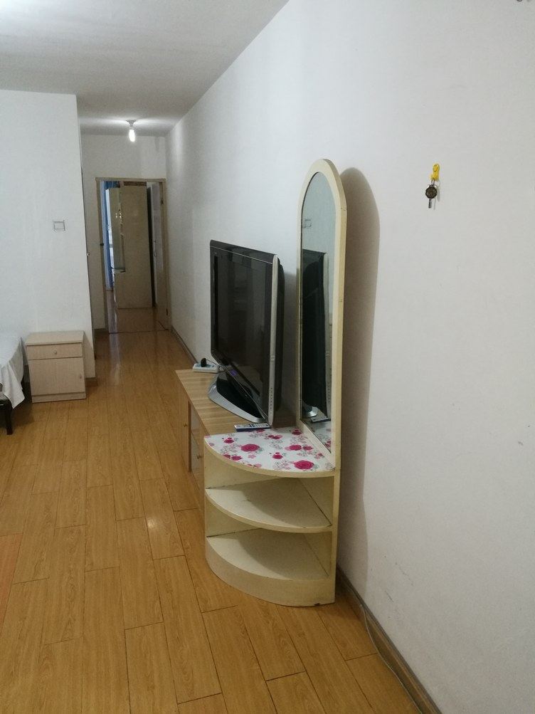 风景两室一厅