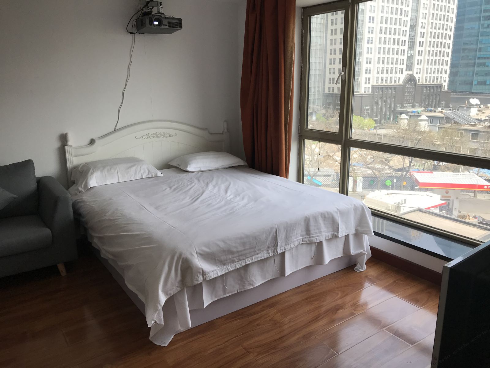 欢乐家庭三床套房