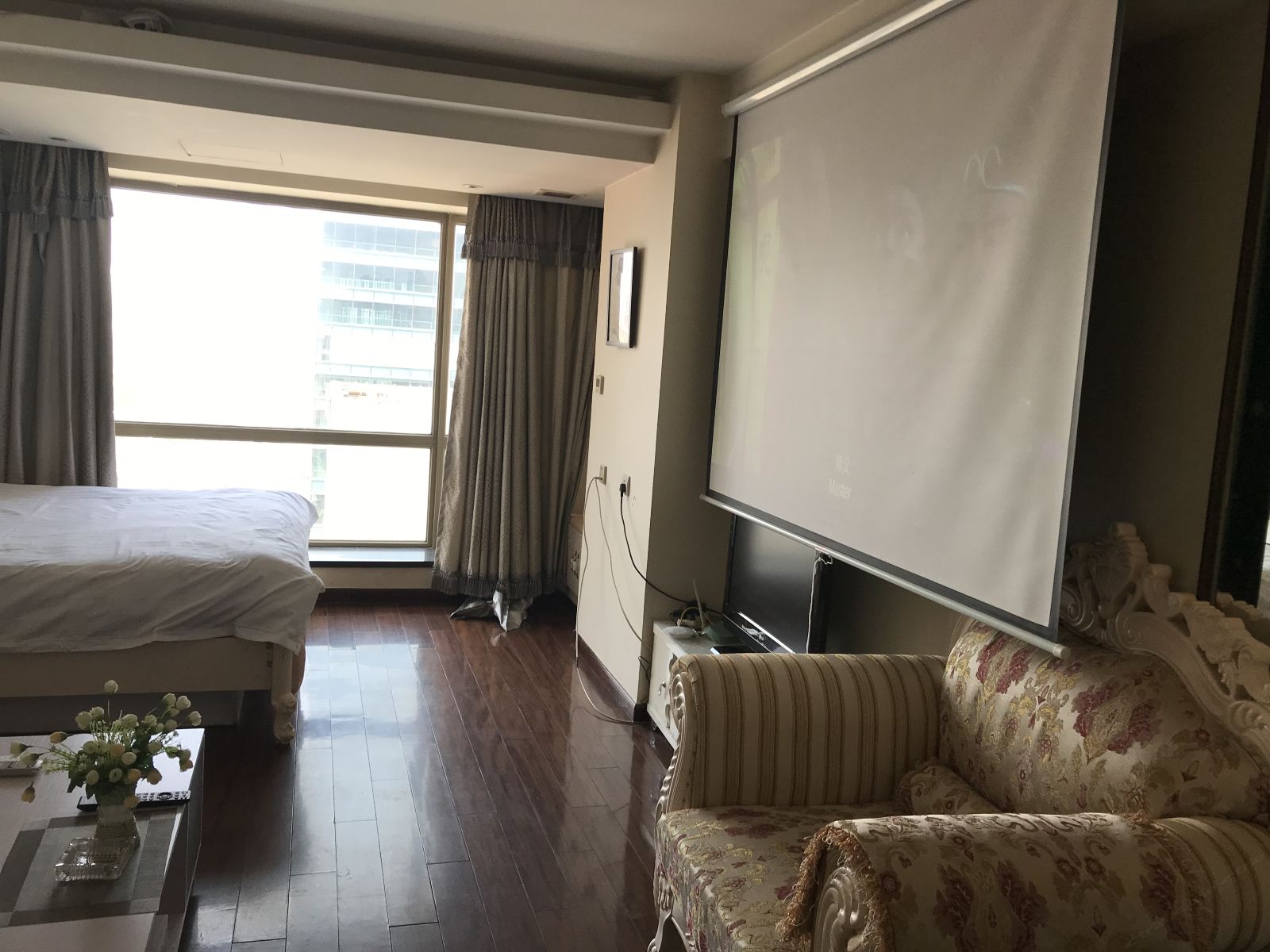 商务大床房