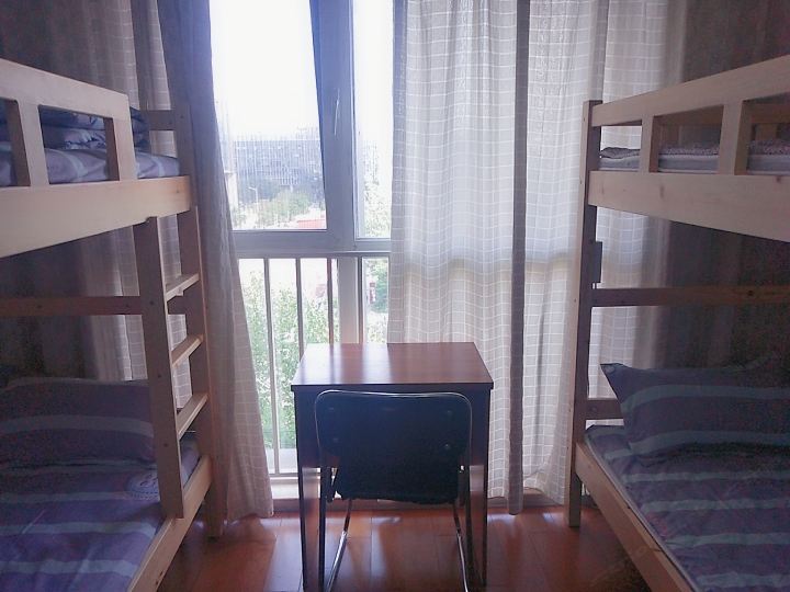 青年俊逸六人间(床位)