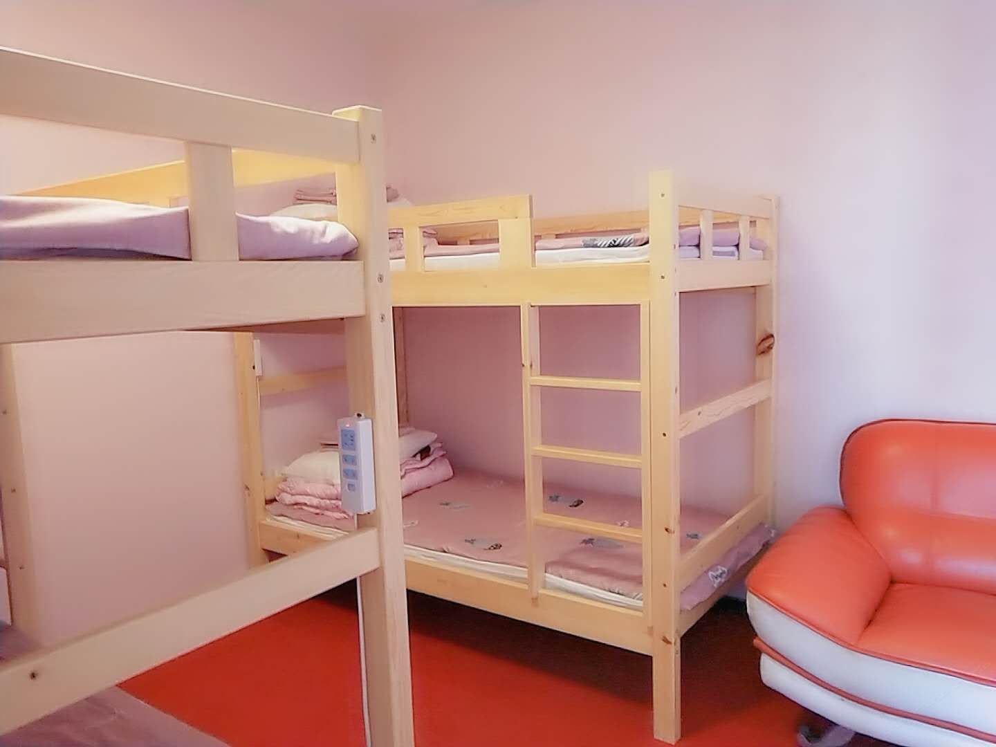 高贵优雅四人间(床位房)