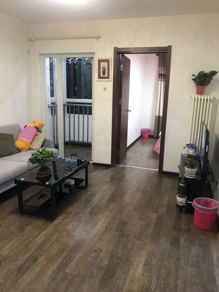 欢乐一室大床房
