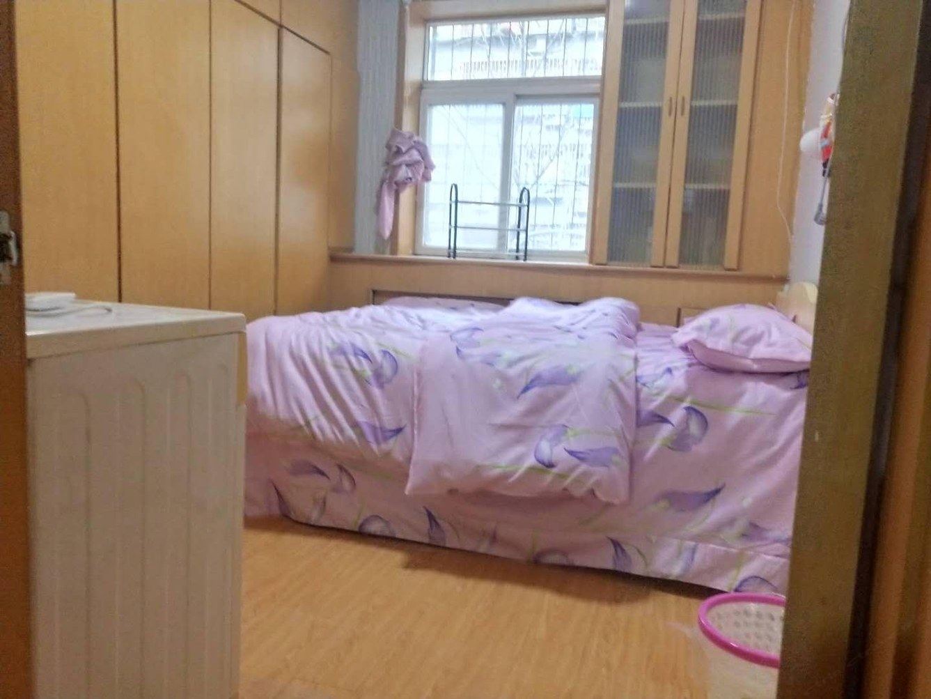 温馨二室大床房
