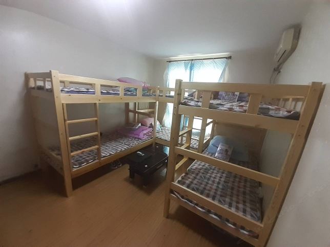 6人间(床位房)(公共卫浴)
