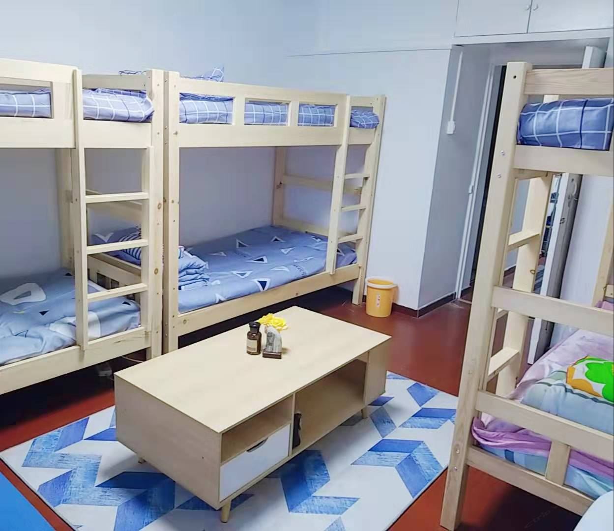 六人间(床位房)