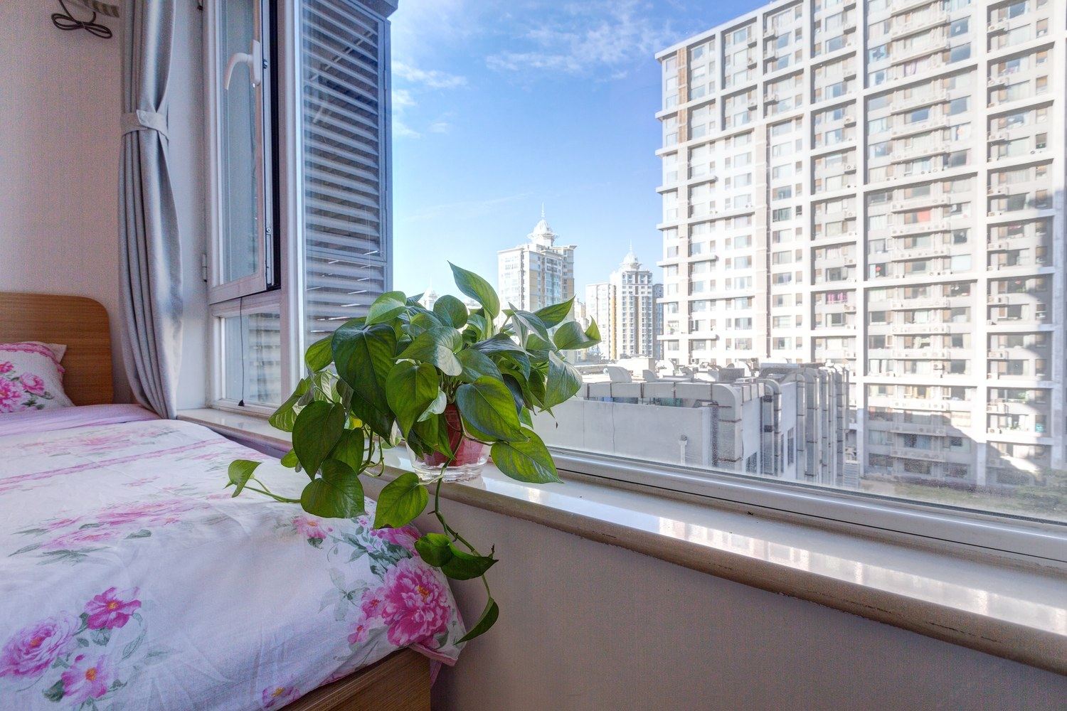 休闲精装一室大床房