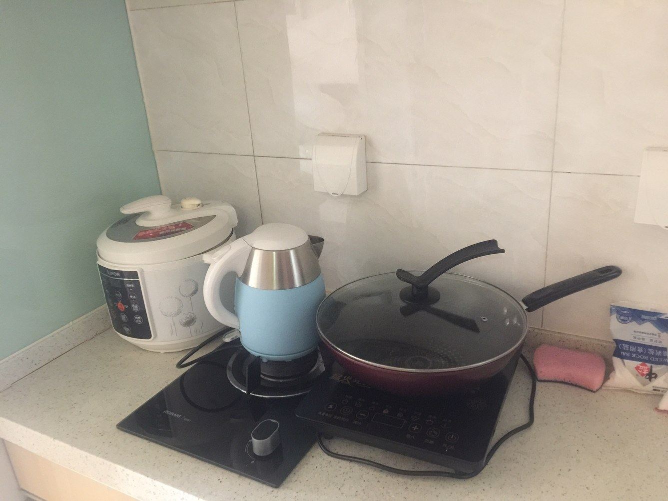 精装一室大床房