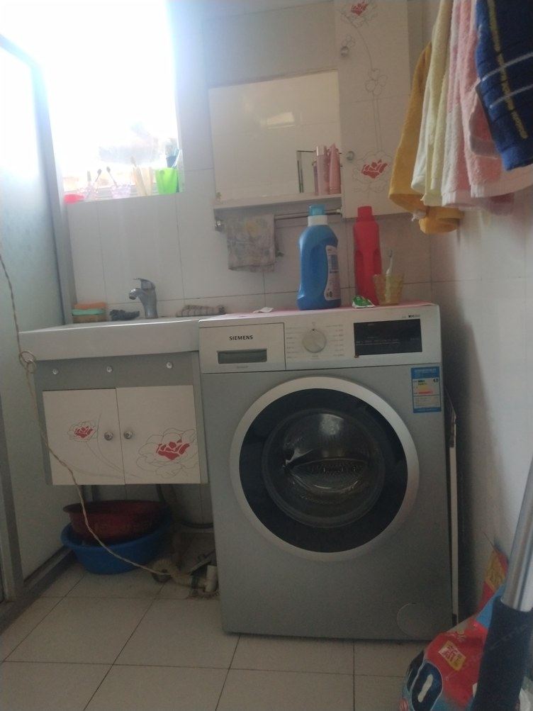 阳光三室二厅套房
