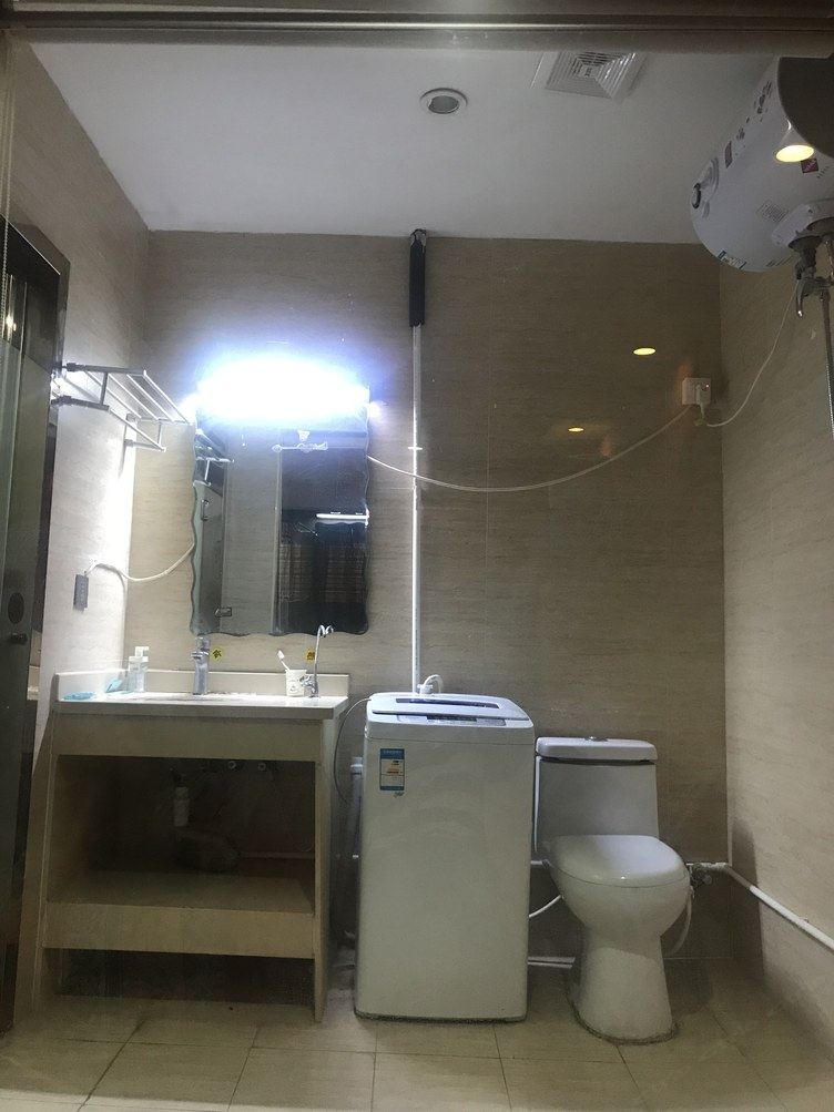 工业风一室二床房