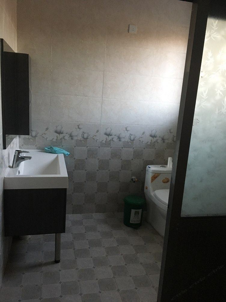 舒适三室一厅套房