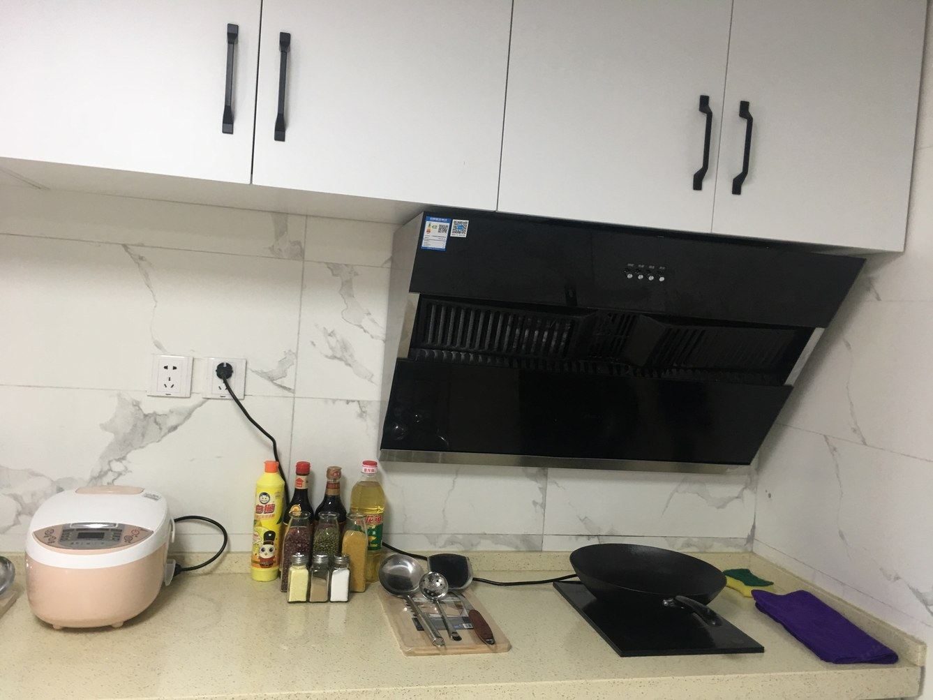 舒适日式一室榻榻米房